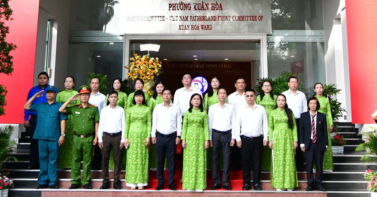 Lễ chào cờ đầu tiên ở phường Xuân Hòa, nơi Tổng Bí thư Tô Lâm đặt hàng xây dựng phường kiểu mẫu