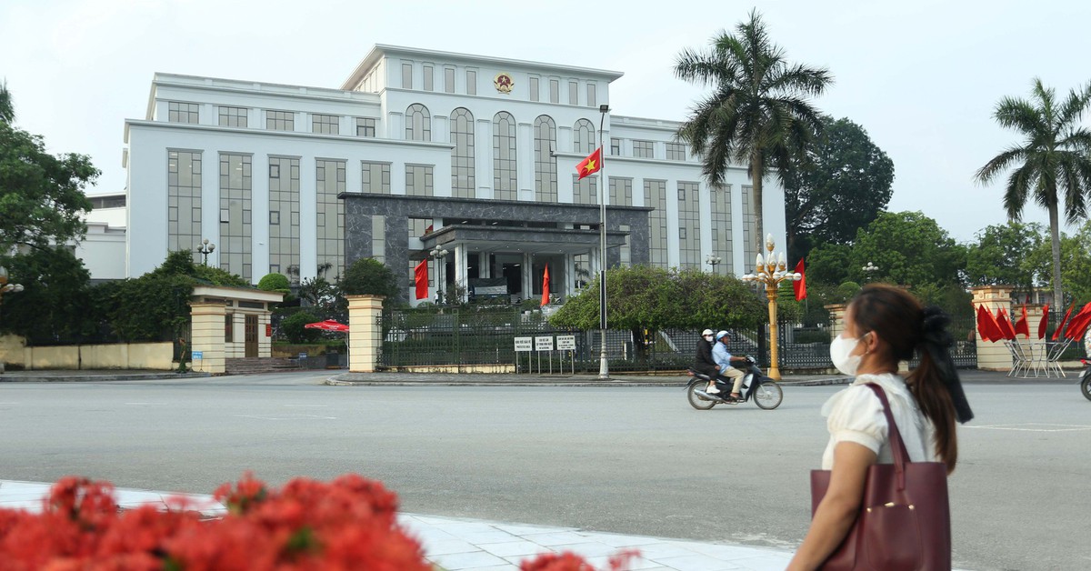 Bộ máy lãnh đạo UBND tỉnh Lào Cai và các giám đốc sở, ngành