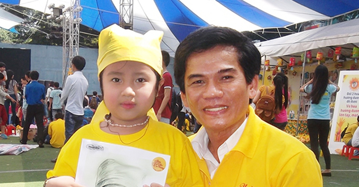 Đến với Tuổi Trẻ, đến với nụ cười, lòng yêu thương