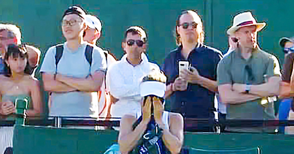 Tay vợt Kazakhstan không kìm được nước mắt khi thua thảm ở Wimbledon 2025