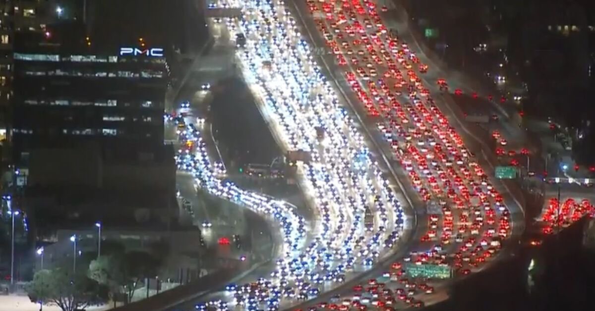 Có thực Los Angeles không còn kẹt xe do trục xuất hết người nhập cư trái phép?