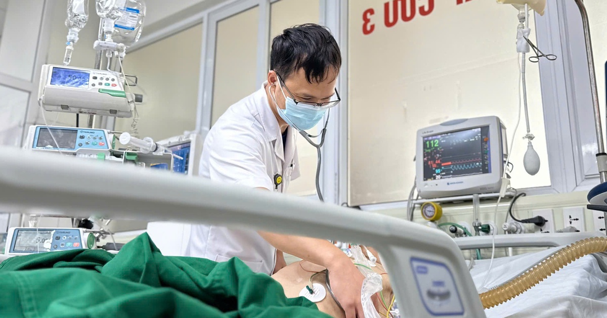 Liệt tứ chi sau mũi tiêm thuốc giảm đau mỏi cổ vai gáy