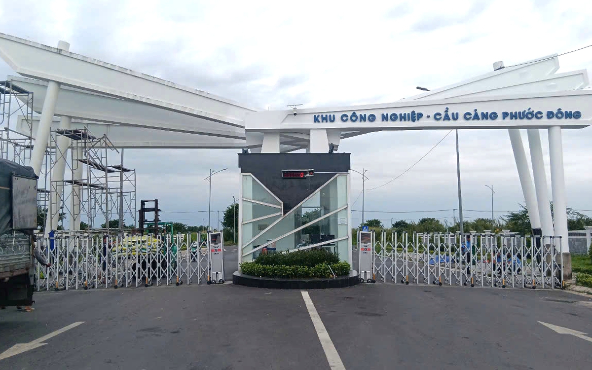 Tranh chấp tiền thuê đất, khu công nghiệp ở Tây Ninh cúp nước, chặn xe doanh nghiệp