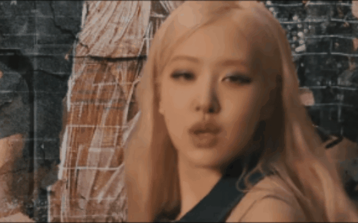 Twice đối đầu BlackPink, cuộc chiến không cân sức của làng K-pop