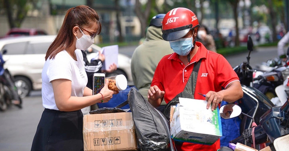 Thu thuế VAT tự động với hàng nhập chuyển phát nhanh dưới 1 triệu đồng