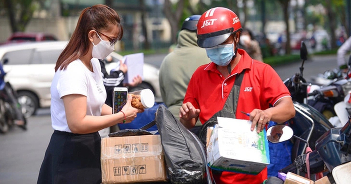 Thu thuế VAT tự động với hàng nhập chuyển phát nhanh dưới 1 triệu đồng