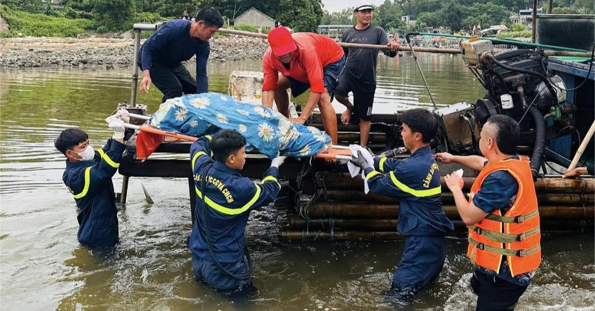 Tìm thấy thi thể bé 6 tuổi sau nhiều ngày mất tích trên biển Sầm Sơn
