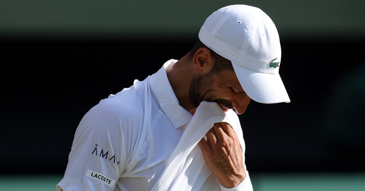 Djokovic: 'Sinner khiến tôi choáng váng về lối chơi lẫn thực tại tuổi tác'