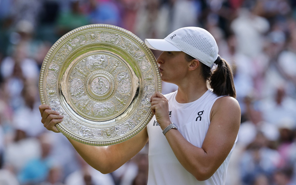 Chiến thắng trận chung kết với tỷ số khó tin 6-0 6-0, Swiatek lần đầu tiên vô địch Wimbledon