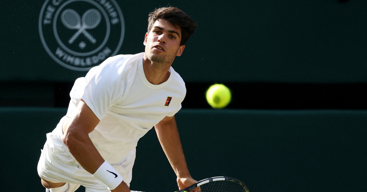 Vì sao Alcaraz thua Sinner ở chung kết Wimbledon?