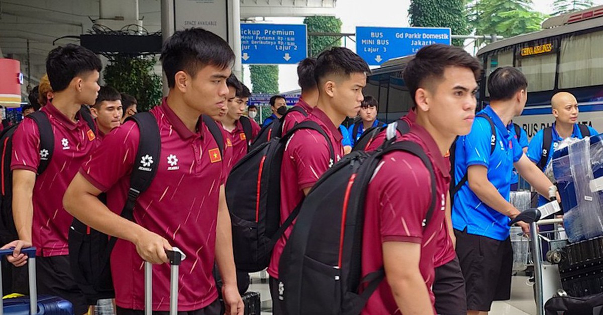 Tuyển U23 Việt Nam đã đến Indonesia