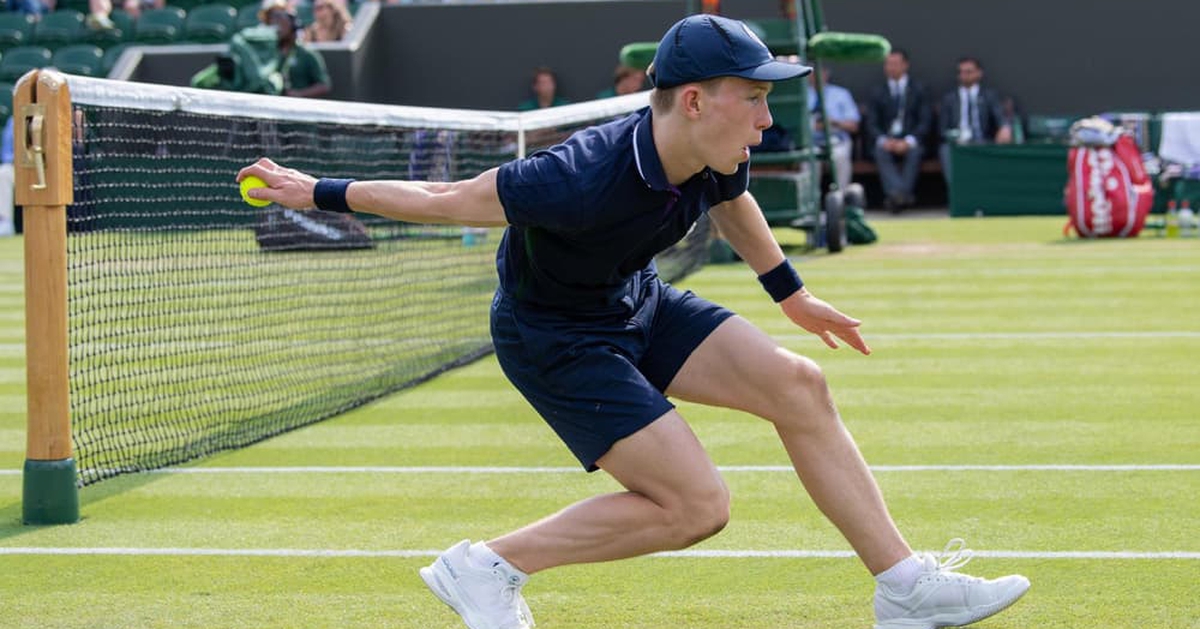 Những cô, cậu bé nhặt bóng ở Grand Slam là ai?