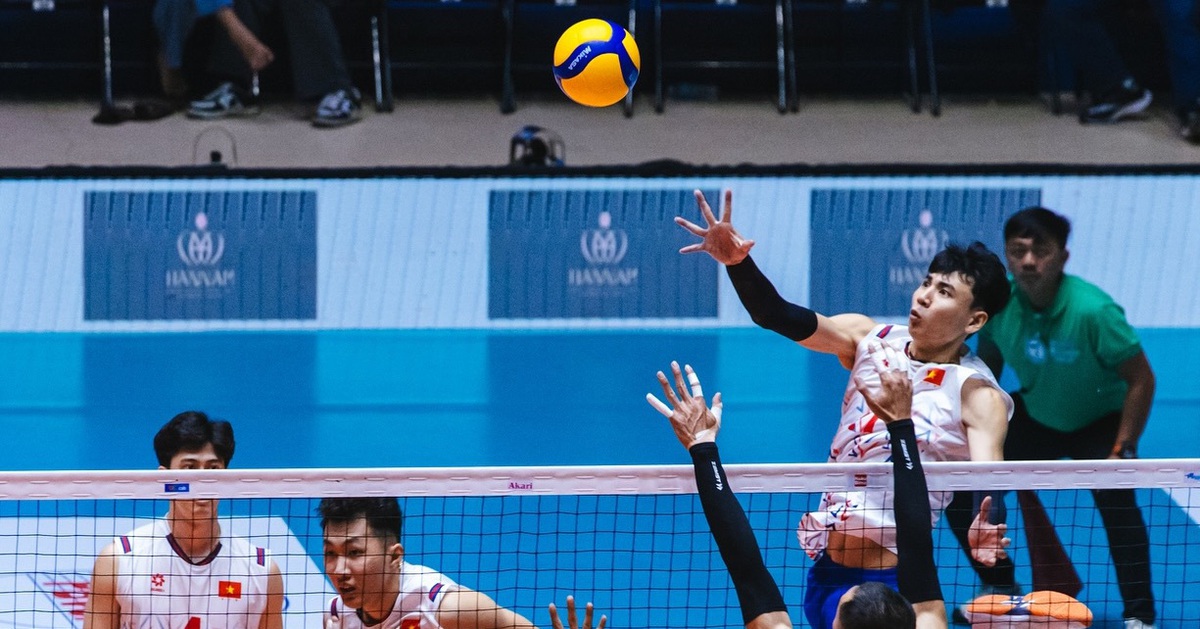 Bóng chuyền nam Việt Nam - Thái Lan (set 4) 2-1: Thái Lan có lợi thế