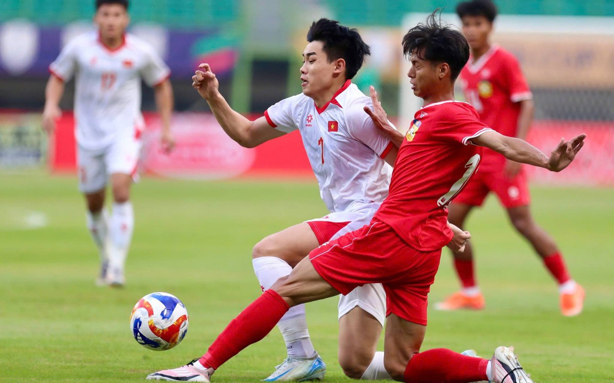 U23 Việt Nam - U23 Lào (hiệp 1): 0-0