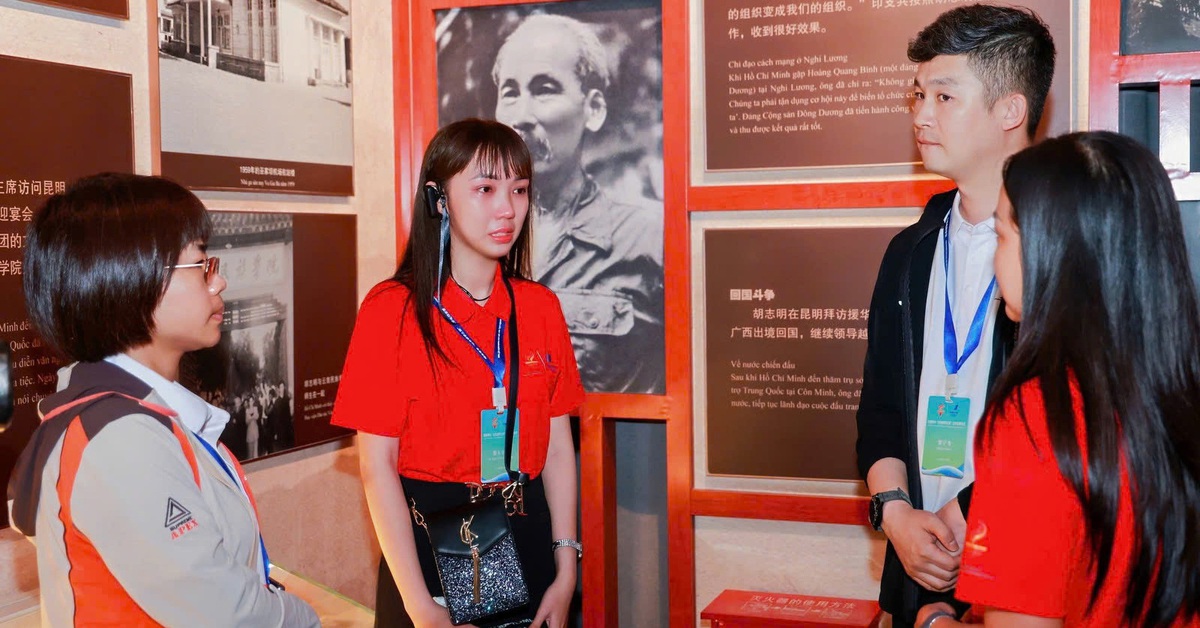 Hành trình đỏ: thúc đẩy giao lưu thanh niên Việt - Trung