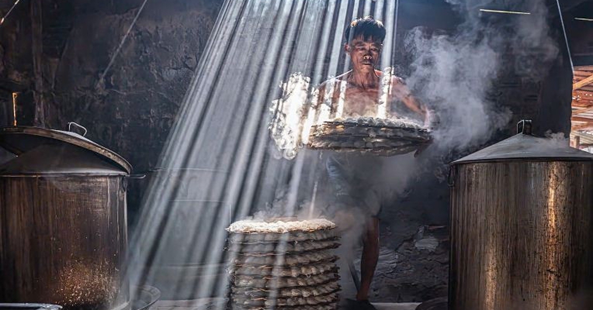 Bác sĩ tai mũi họng Bệnh viện Thủ Đức đoạt giải nhất ảnh ẩm thực thế giới với 'Bánh hỏi'