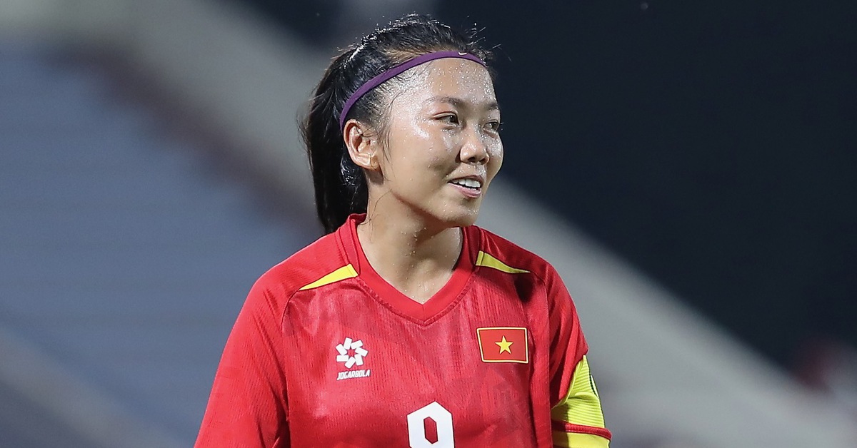 HLV Mai Đức Chung: 'Tôi chỉ còn cách động viên Huỳnh Như'
