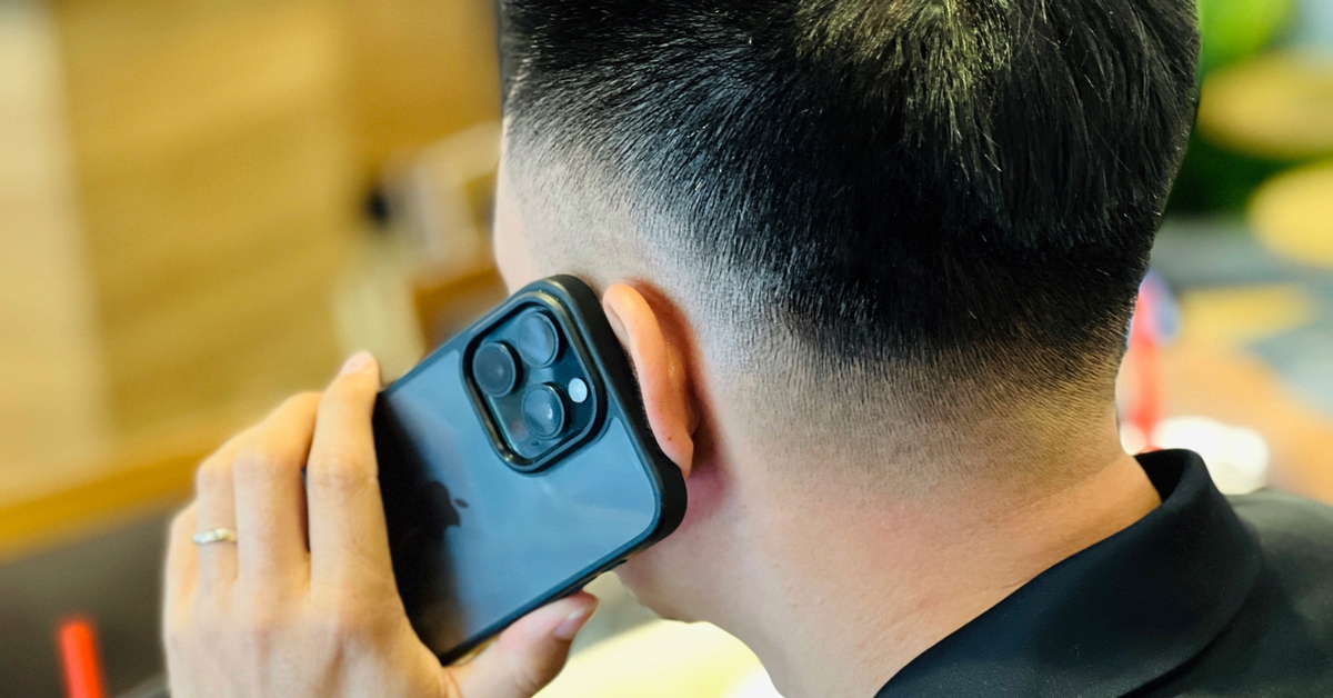 Nam sinh viên hoảng loạn trốn vào nhà nghỉ vì nhận 'lệnh tạm giam, án phạt tù' từ công an dỏm
