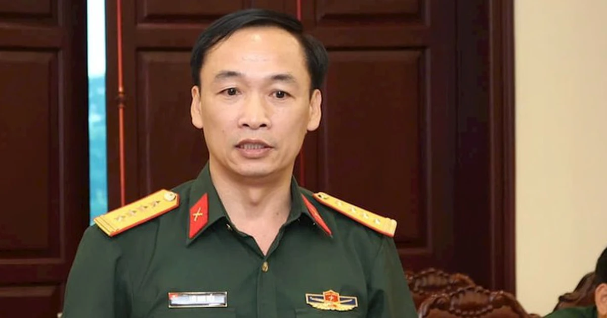 Đại tá Lưu Nam Tiến nhận nhiệm vụ chính ủy Bộ Tư lệnh Thủ đô Hà Nội