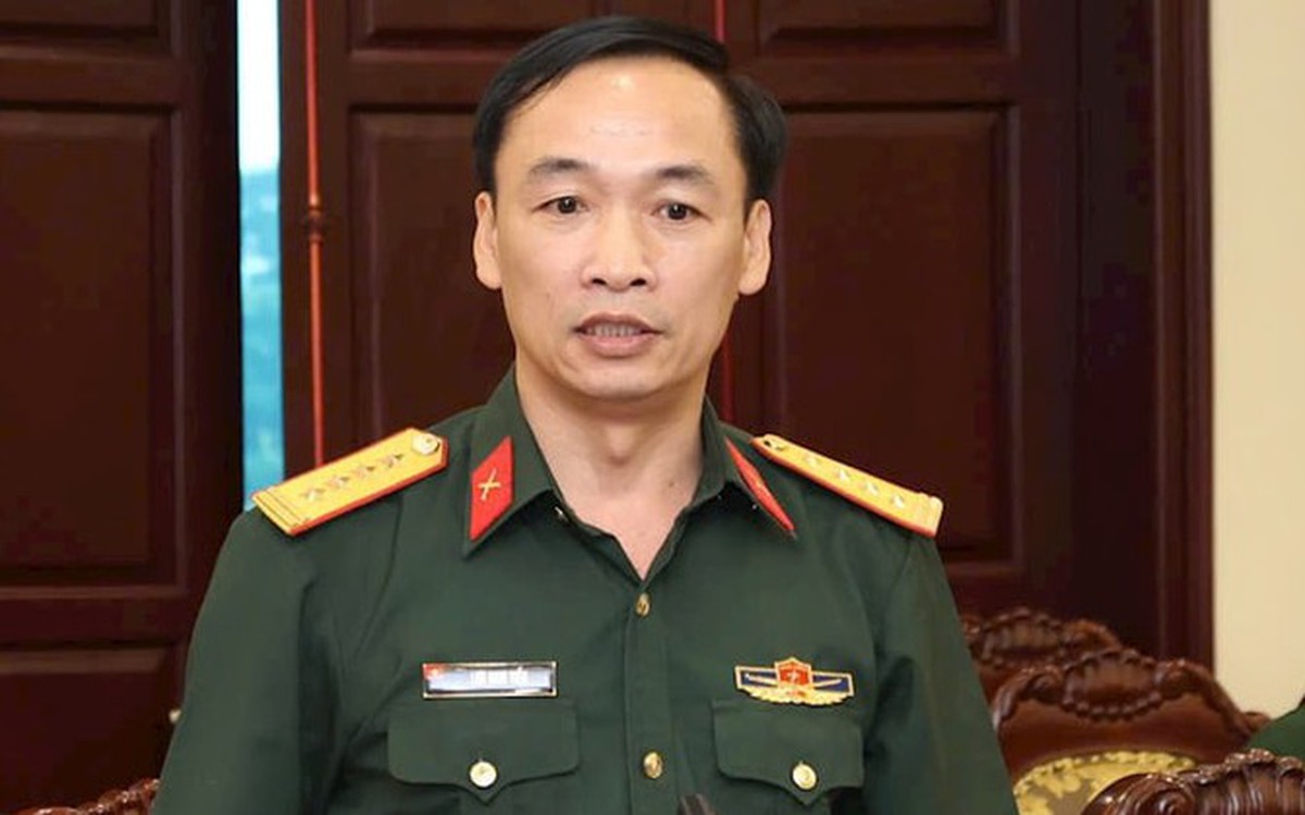 Đại tá Lưu Nam Tiến nhận nhiệm vụ chính ủy Bộ Tư lệnh Thủ đô Hà Nội