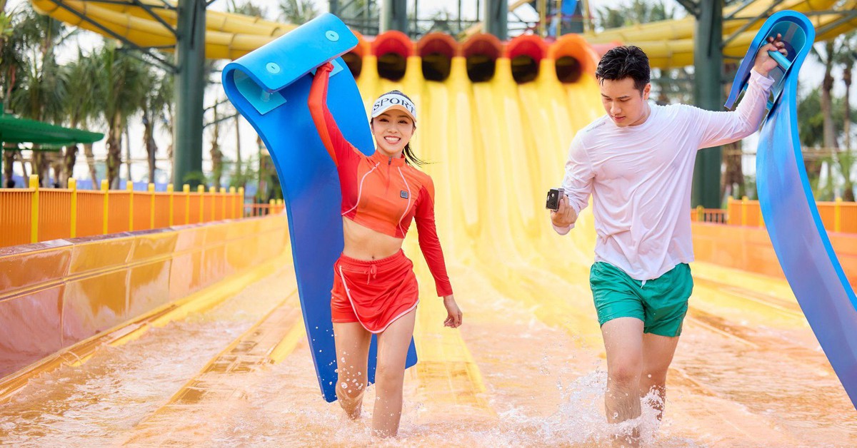 Công viên đồng loạt ưu đãi mừng ngày 'sắp xếp lại giang sơn'