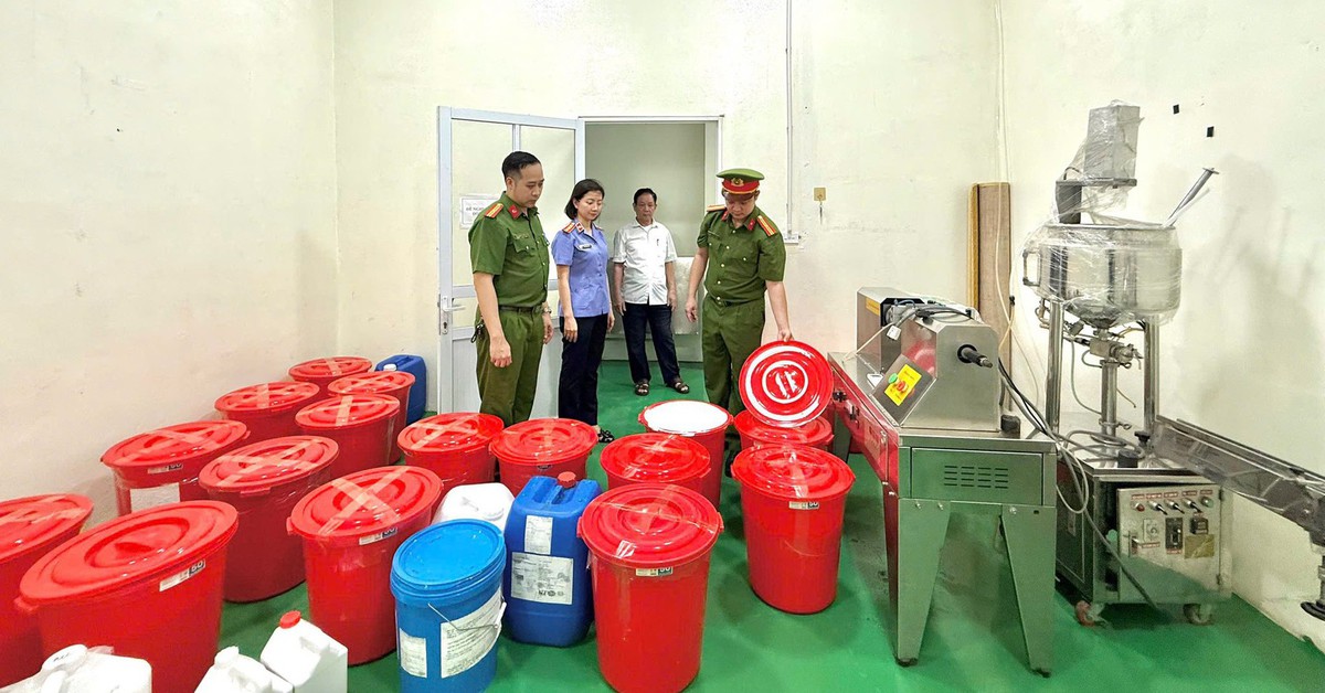 Bắt giám đốc Công ty Athena Việt Nam sản xuất mỹ phẩm giả