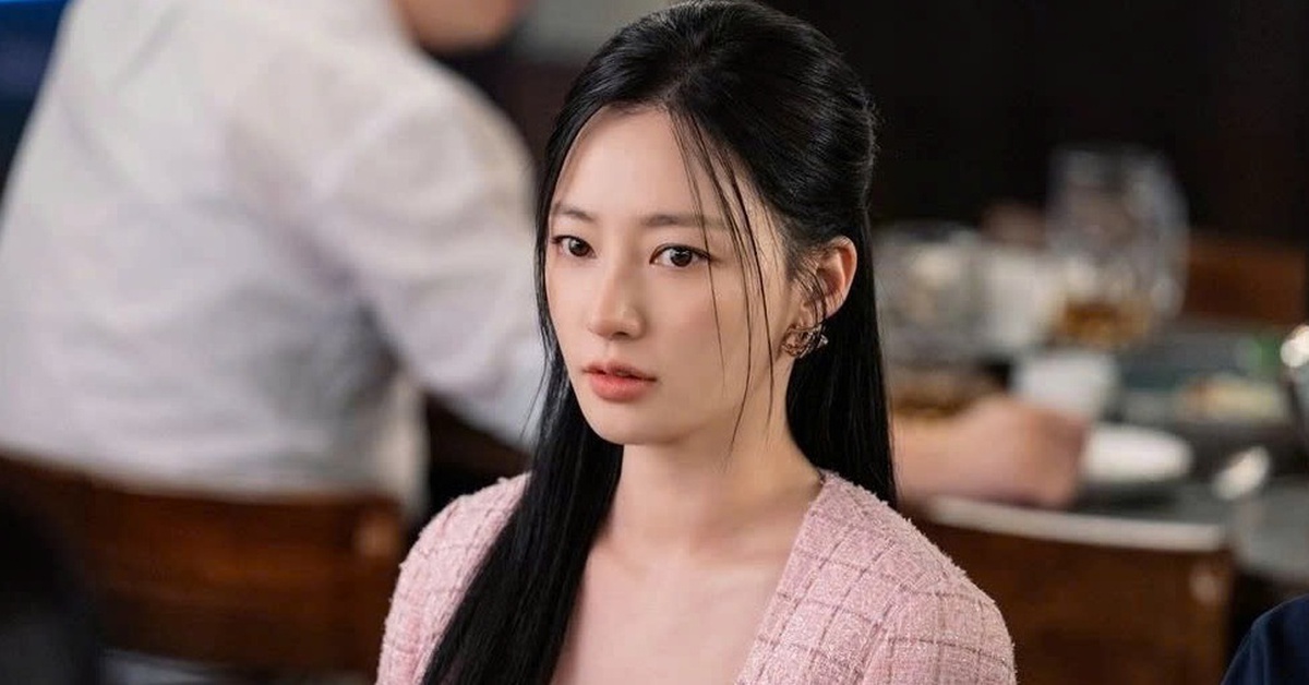 Song Ha Yoon phủ nhận bạo lực học đường sau một năm im lặng, cảnh sát truy nã người tố cáo