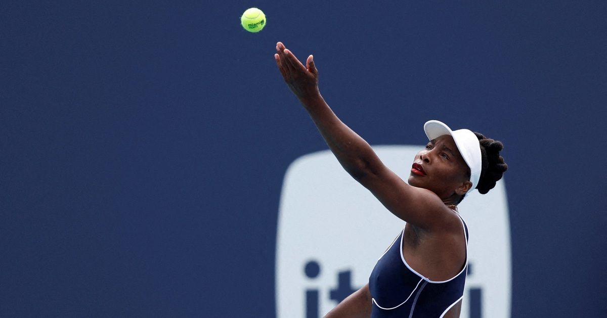 Vượt qua 'cơn đau phụ nữ', Venus Williams trở lại quần vợt ở tuổi 45