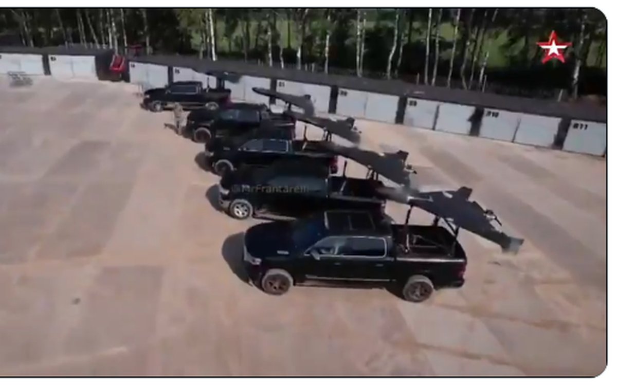 Nga công bố video phóng drone tấn công từ xe bán tải