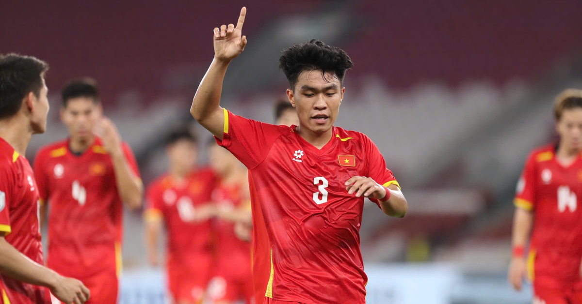 U23 Việt Nam - U23 Campuchia (hiệp 2) 1-0: Lý Đức mở tỉ số