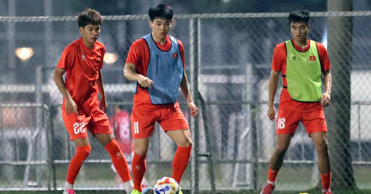 Lý Đức không ra sân tập, U23 Việt Nam 'mổ băng' U23 Philippines