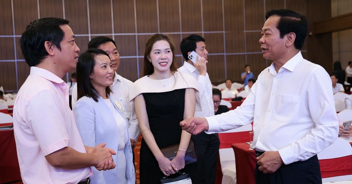 Ngay sau hợp nhất, lãnh đạo Cần Thơ họp mặt doanh nghiệp nghe phản ánh, hiến kế