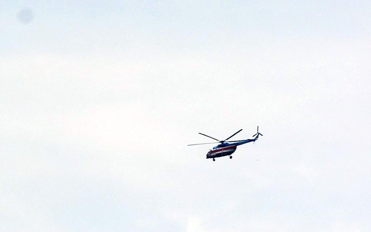 Ministerstvo za obrambo poslalo helikopterje s pomočjo v poplavljena območja Nghệ An