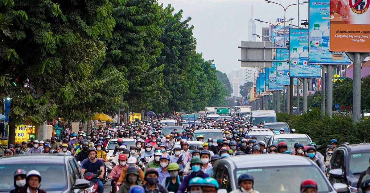 'Giao thông đường bộ là nguồn gây ô nhiễm không khí chính ở TP.HCM'