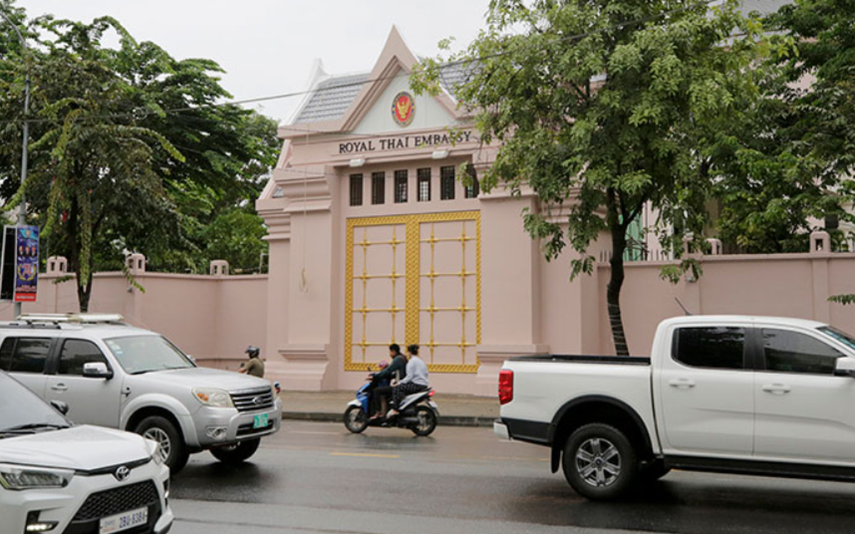 Campuchia hạ cấp quan hệ ngoại giao với Thái Lan xuống mức thấp nhất