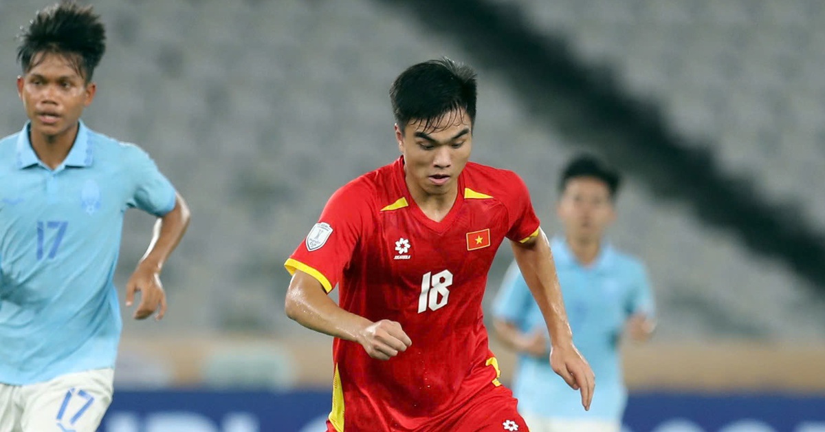 HLV Kim Sang Sik tung đội hình bất ngờ trận U23 Việt Nam đấu U23 Philippines