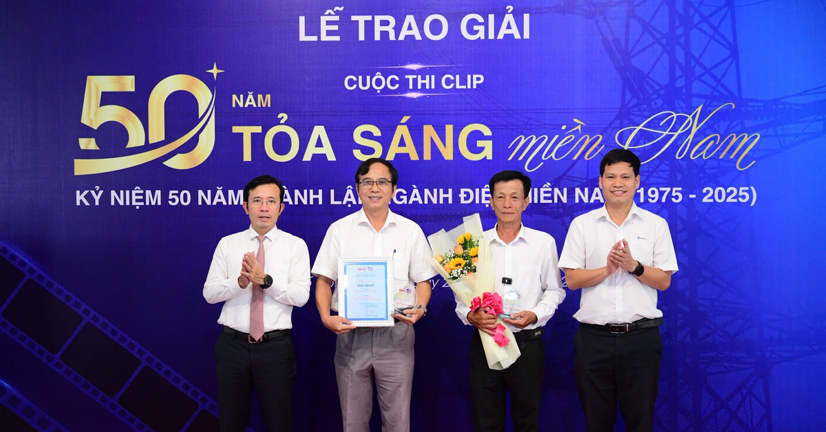 Xúc động lễ trao giải cuộc thi clip '50 năm - Tỏa sáng miền Nam'