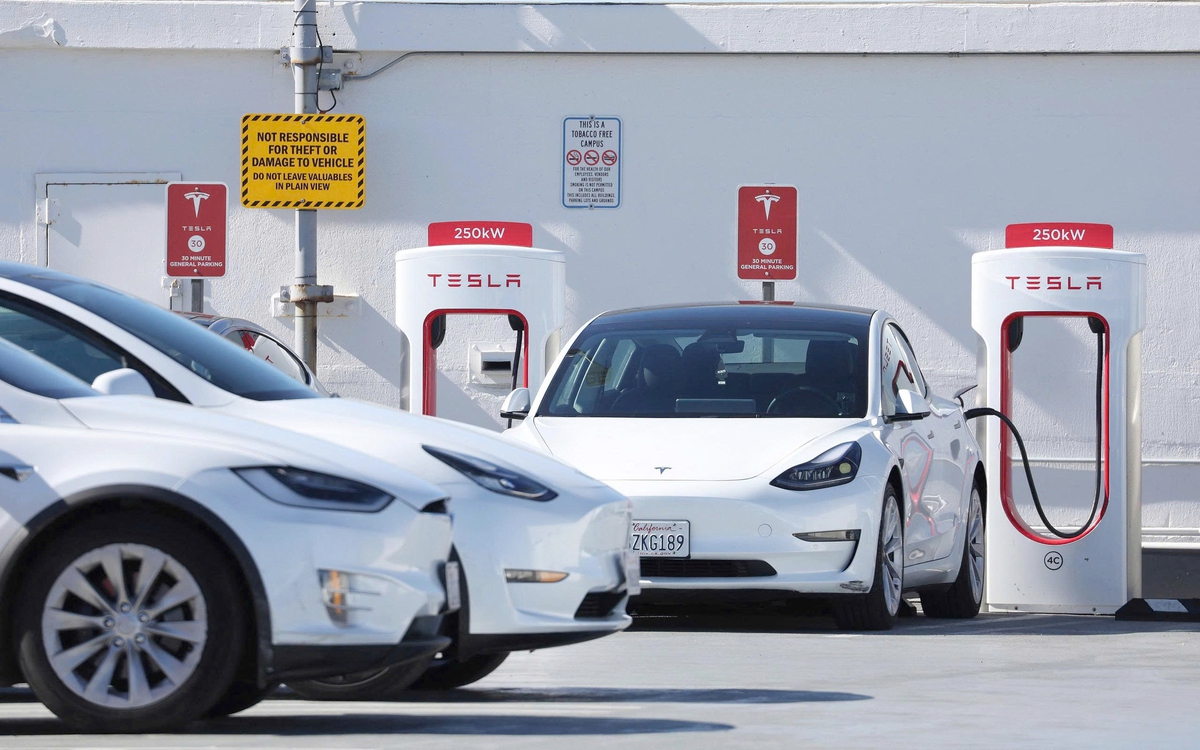 Xe điện ở Mỹ: 'Mua ngay kẻo lỡ'