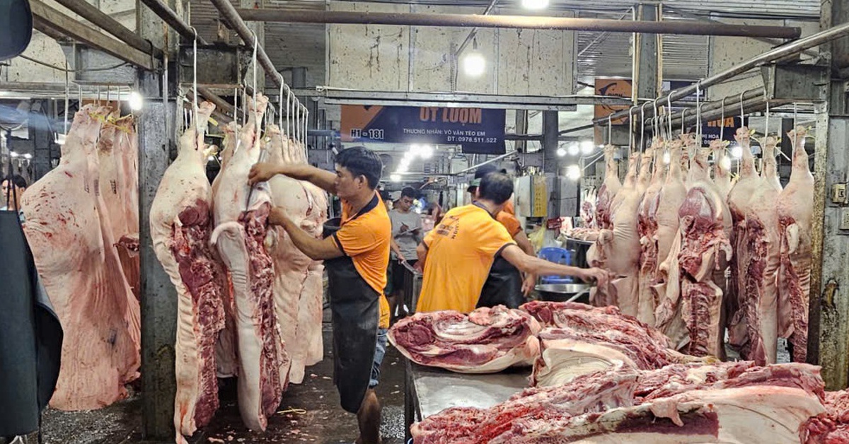 Thịt heo rớt giá, sức mua vẫn giảm vì dịch tả châu Phi