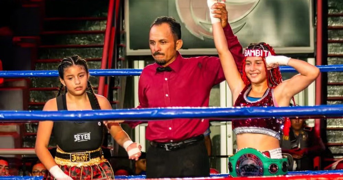 Tranh cãi nảy lửa chuyện nữ võ sĩ 12 tuổi đánh boxing chuyên nghiệp