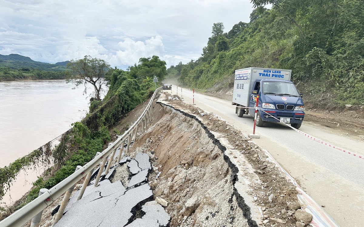 Poplave v Vietnamu prekinile reševalne akcije in povzročile nesrečo