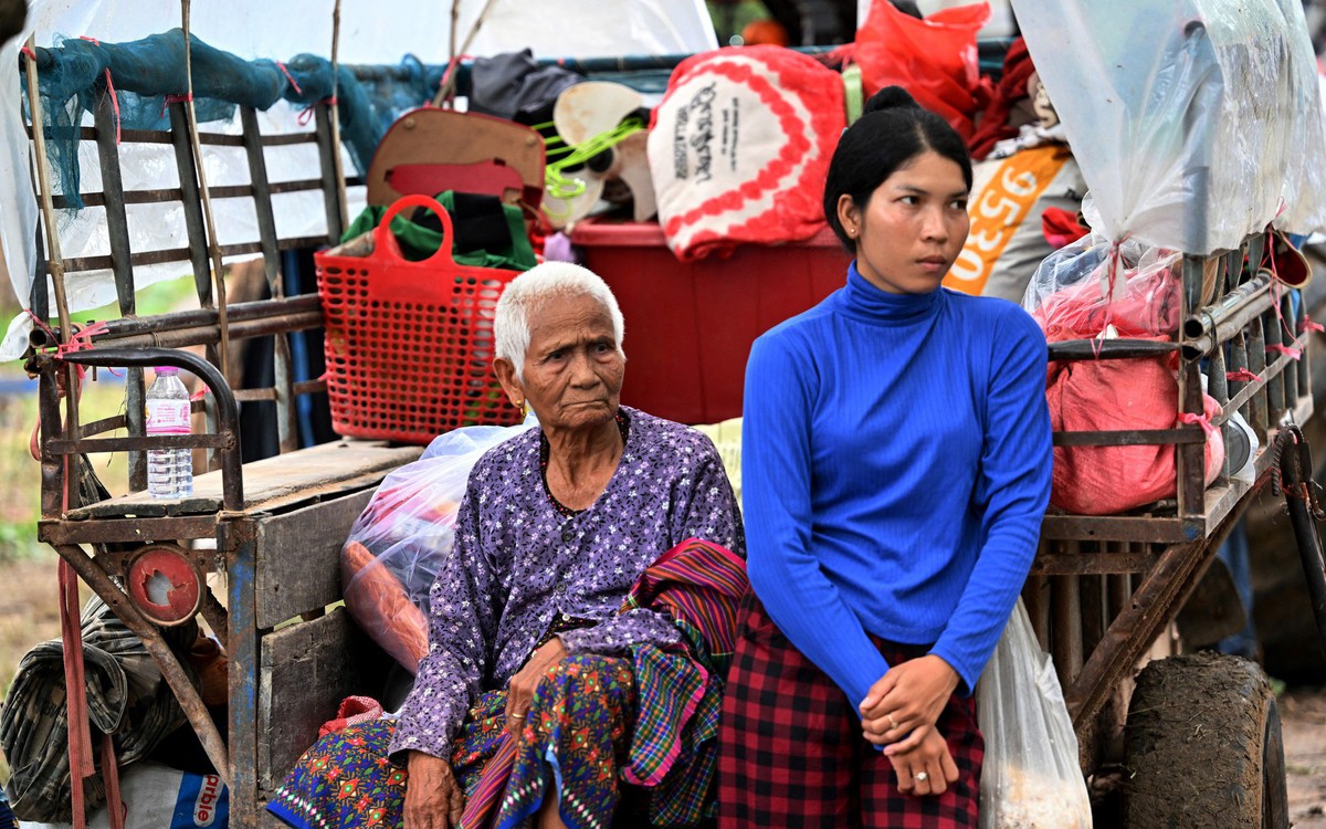 Xung đột Thái Lan - Campuchia: 35 người thiệt mạng, hàng trăm ngàn người phải rời bỏ nhà cửa
