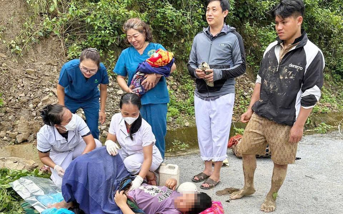 Dramatičen porod v poplavljenem območju v Vietnamu