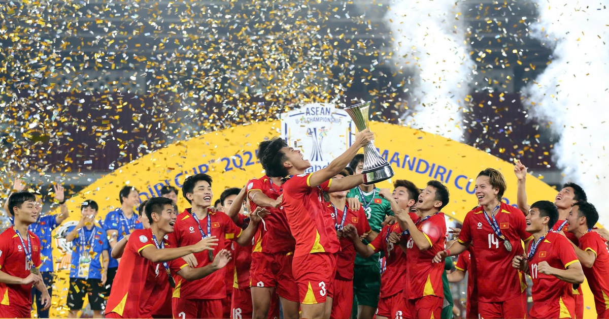 Thủ tướng Phạm Minh Chính chúc mừng chức vô địch của U23 Việt Nam