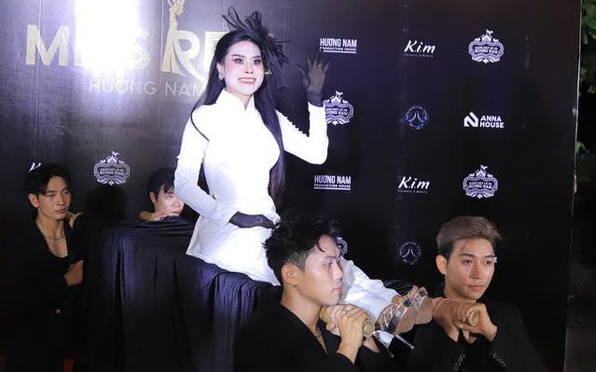 Choáng váng màn giả tử thi trong show giải trí Miss Ren Hương Nam