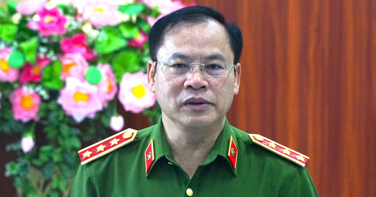 Thứ trưởng Bộ Công an: Không được yêu cầu người dân nộp giấy tờ đã có dữ liệu