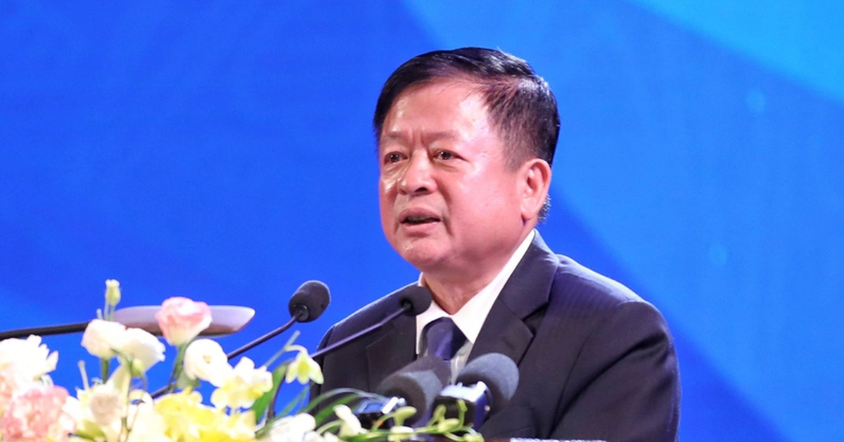 Văn nghệ sĩ phải ‘dắt tay người tốt trở lại văn học nghệ thuật’