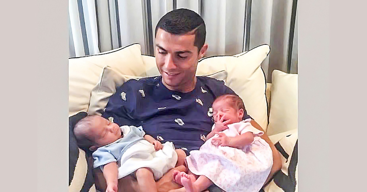Cristiano Ronaldo từng ẵm hai cầu thủ Nuno Mendes và Vitinha lúc nhỏ?