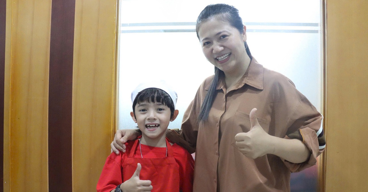 Hành trình ẩm thực của con, là hành trình yêu thương của cả nhà