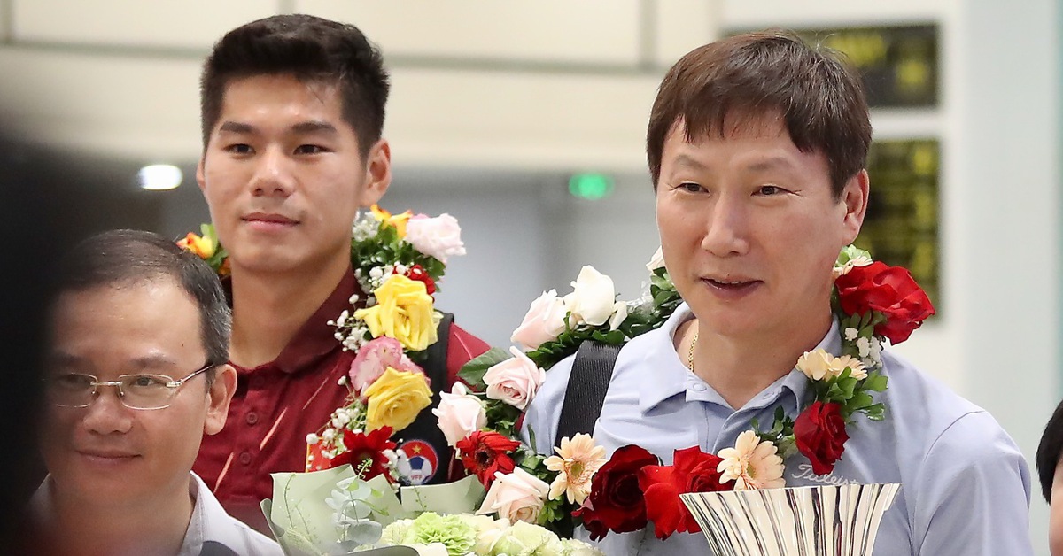Thầy trò Kim Sang Sik được chào đón lần 2 ở Hà Nội